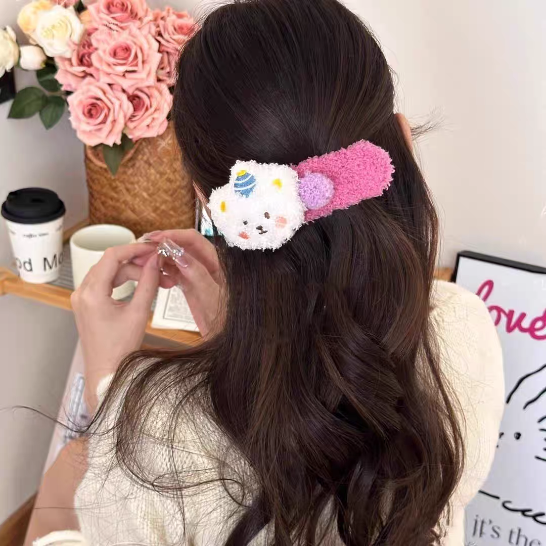 Plush Teddy Bear Hair Claw Clip for Girls – Cute Pudding Bear Alligator Clip, Large Fluffy Hair Accessory for 2025 Trendy Hairstyles