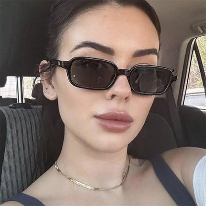 Small Square Frame Sunglasses – High-End Fashion Flat Glasses, Trendy European & American Style, Chic Non-Prescription Eyewear for Daily Wear