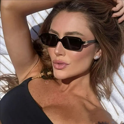 Small Square Frame Sunglasses – High-End Fashion Flat Glasses, Trendy European & American Style, Chic Non-Prescription Eyewear for Daily Wear