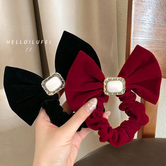 Vintage Velvet Bow Hair Clip – Retro Butterfly Knot Hair Accessory for Women, Elegant Fall/Winter Back of Head Barrette for New Year & Daily Wear