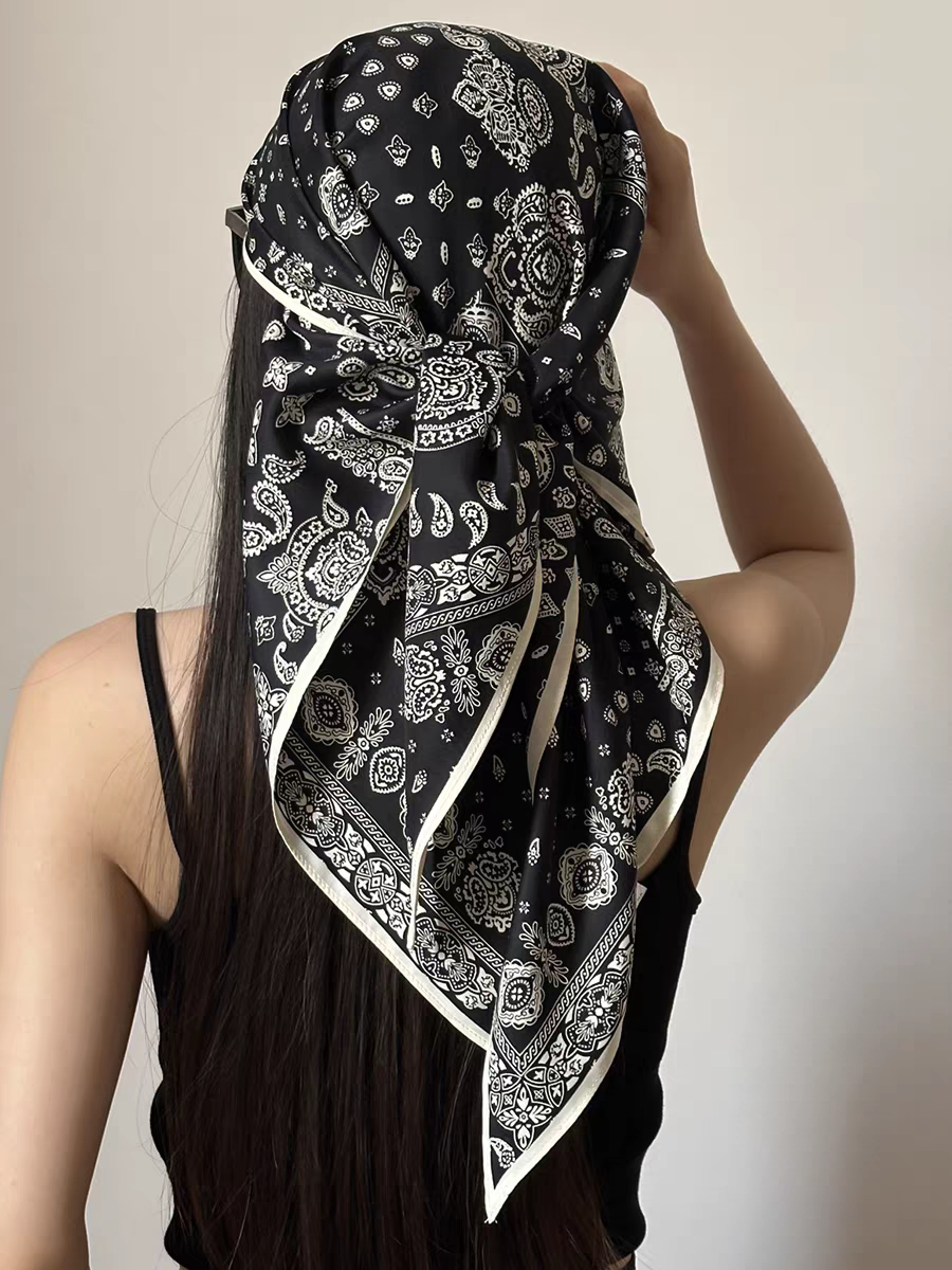 Herringbone Pleated 70cm Square Scarf | Lightweight Fashion Neck Wrap | Chic Striped Crinkle Shawl with Cashmere Feel