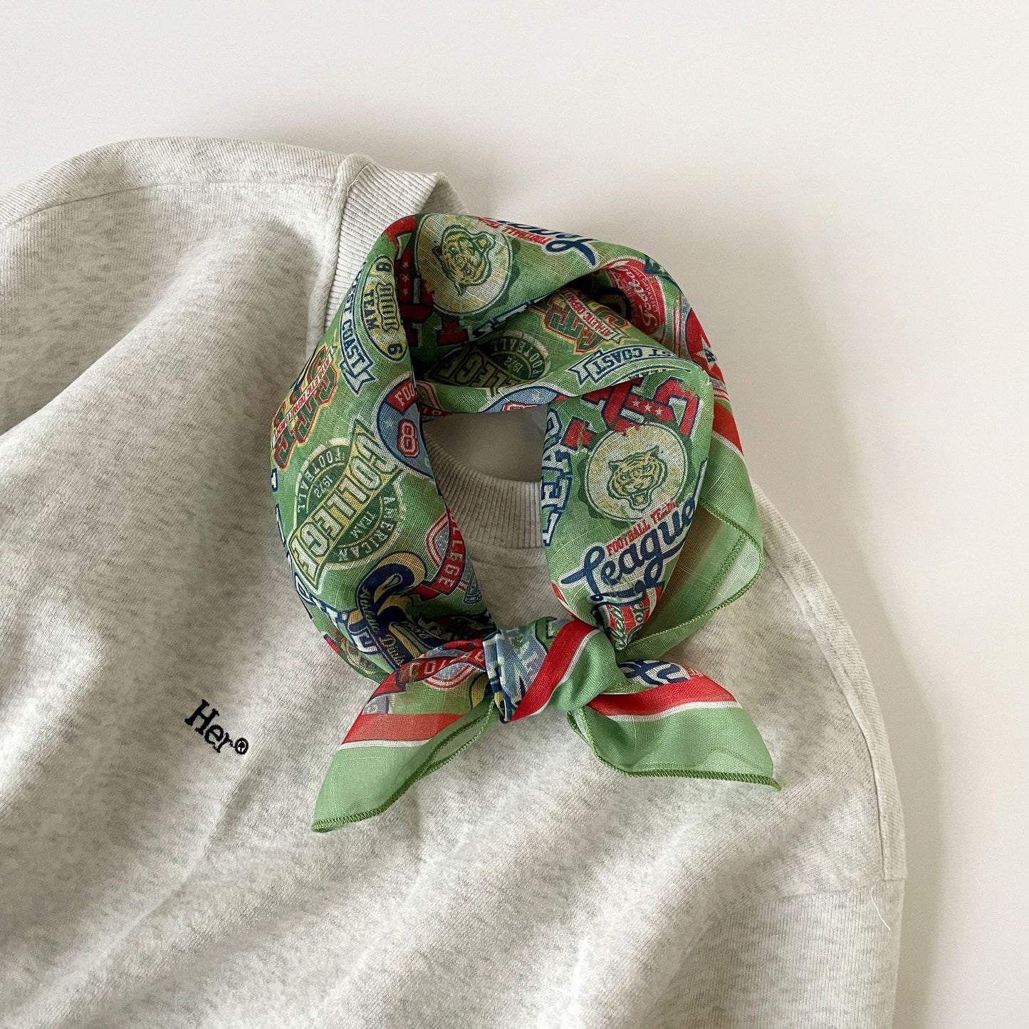 58cm Cotton Linen Small Square Scarf for Women – Lightweight Neck Scarf, Spring Summer Autumn Fashionable Headband & Neck Wrap, Artistic Style