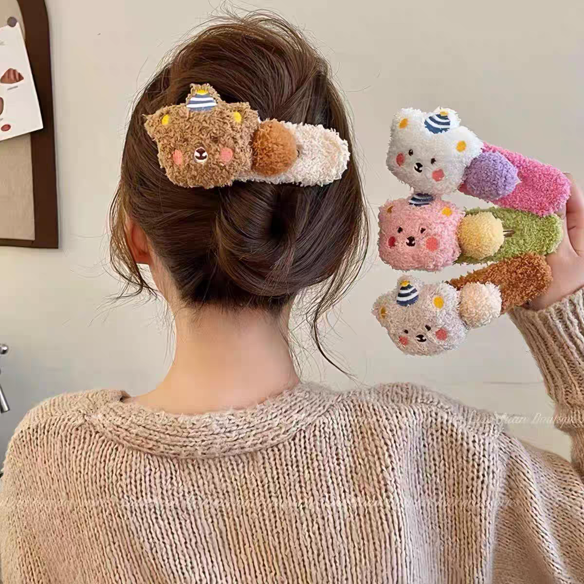 Plush Teddy Bear Hair Claw Clip for Girls – Cute Pudding Bear Alligator Clip, Large Fluffy Hair Accessory for 2025 Trendy Hairstyles